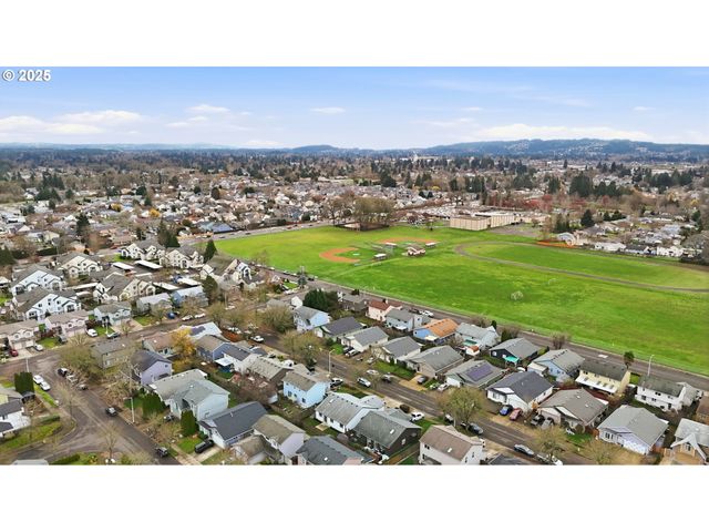 7259 Se HARNISH St, Hillsboro, OR 97123