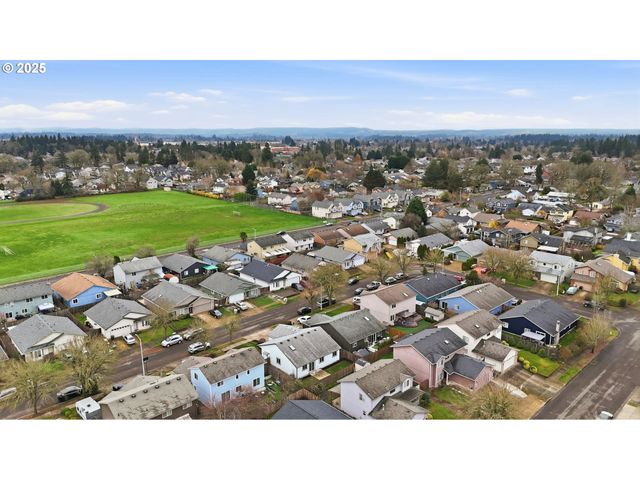 7259 Se HARNISH St, Hillsboro, OR 97123