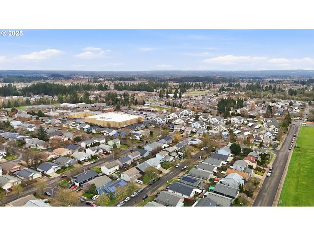 7259 Se HARNISH St, Hillsboro, OR 97123