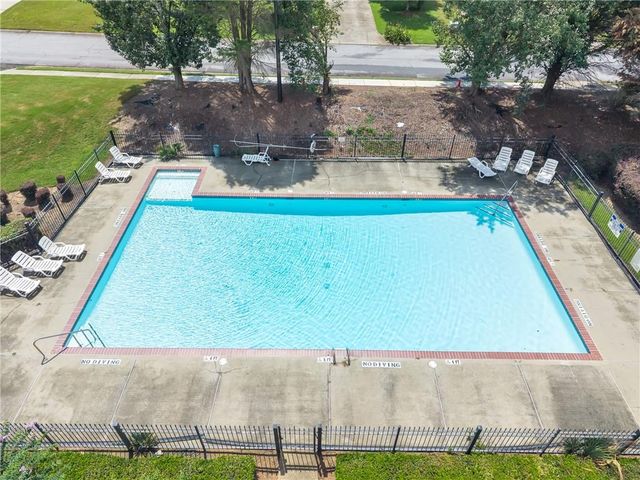 9757 Washington Circle, Jonesboro, GA 30238