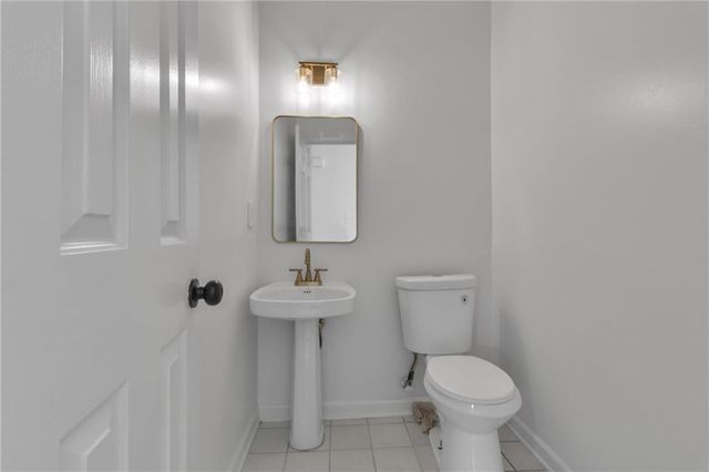 9757 Washington Circle, Jonesboro, GA 30238