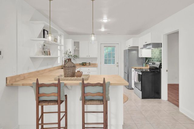 4758 Aster Drive, North Charleston, SC 29405