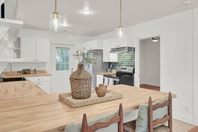 4758 Aster Drive, North Charleston, SC 29405