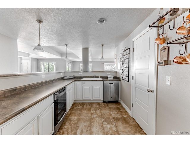 10293 Nucla St, Commerce City, CO 80022