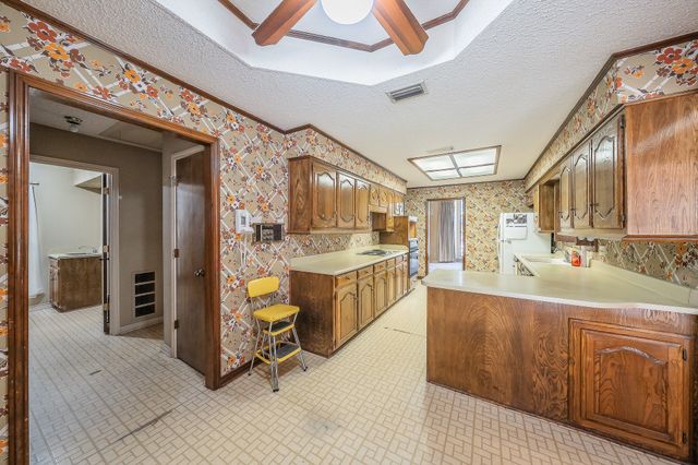 7720 Lone Moor Circle, Dallas, TX 75248