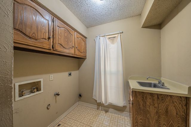 7720 Lone Moor Circle, Dallas, TX 75248
