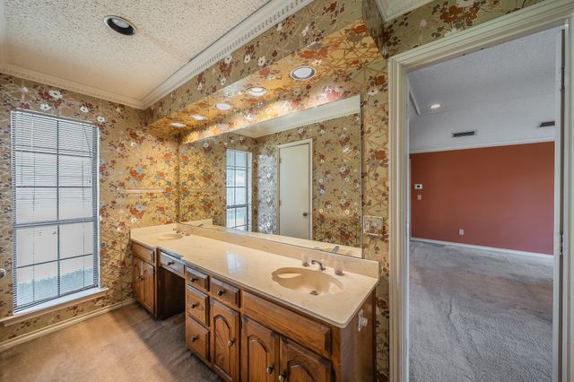 7720 Lone Moor Circle, Dallas, TX 75248