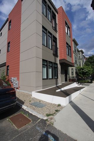 159 Allston St. 3, Cambridge, MA 02139