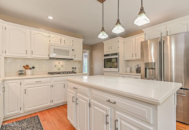 1032 Rotherwood Drive, Kingsport, TN 37660