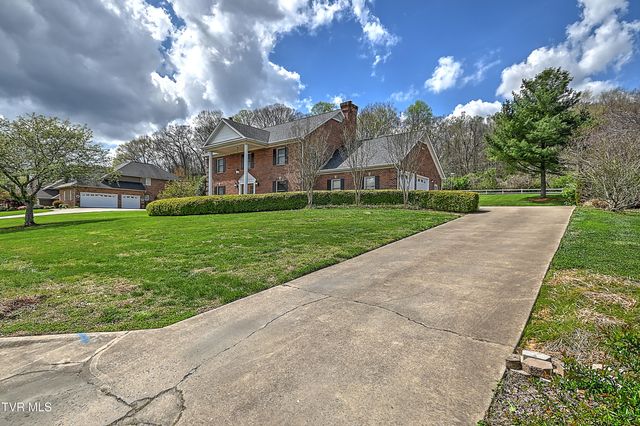 1032 Rotherwood Drive, Kingsport, TN 37660