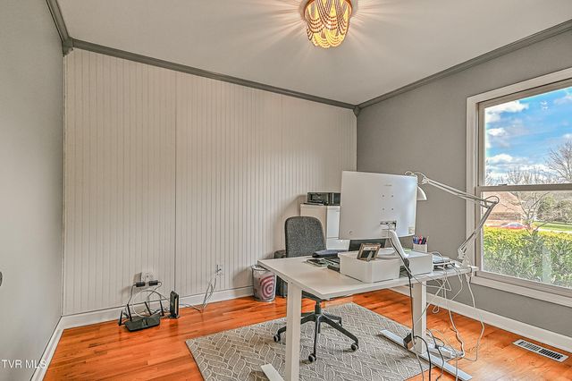 1032 Rotherwood Drive, Kingsport, TN 37660