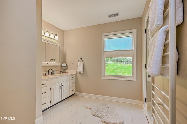 1032 Rotherwood Drive, Kingsport, TN 37660