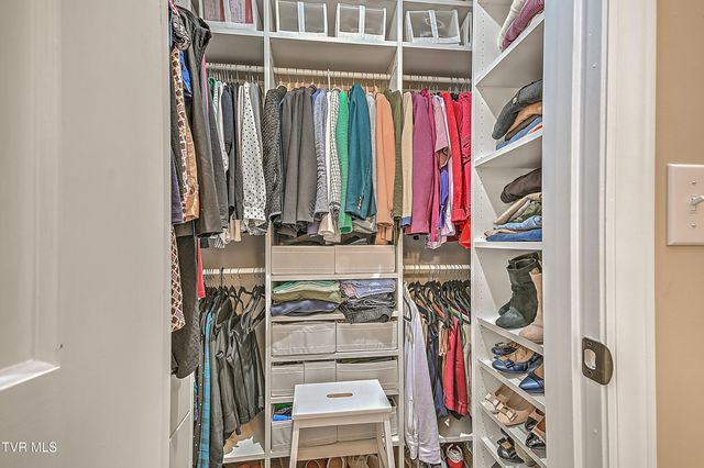 1032 Rotherwood Drive, Kingsport, TN 37660