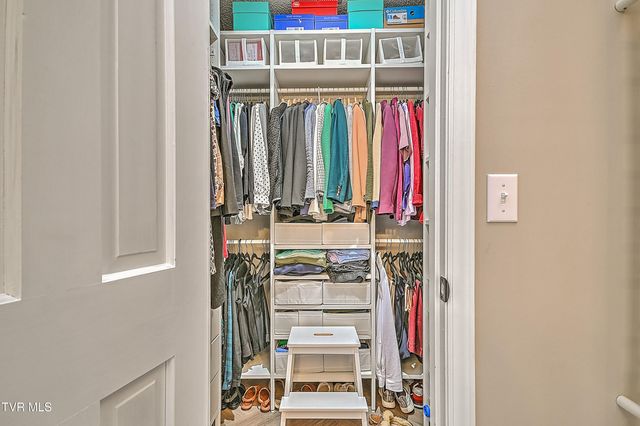 1032 Rotherwood Drive, Kingsport, TN 37660