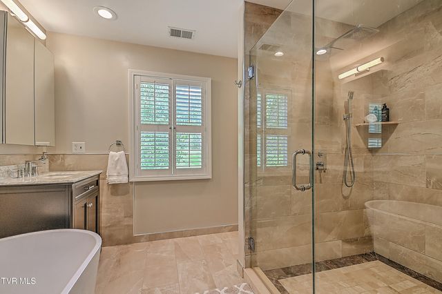 1032 Rotherwood Drive, Kingsport, TN 37660