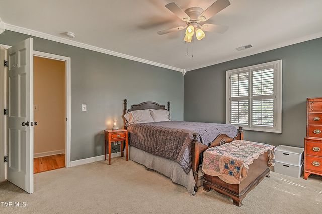 1032 Rotherwood Drive, Kingsport, TN 37660