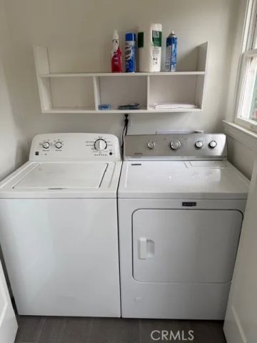 402 N Irving, Los Angeles, CA 90004