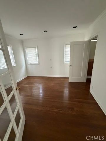 402 N Irving, Los Angeles, CA 90004