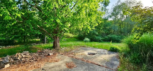 12590 Rockhaven Road, Chesterland, OH 44026