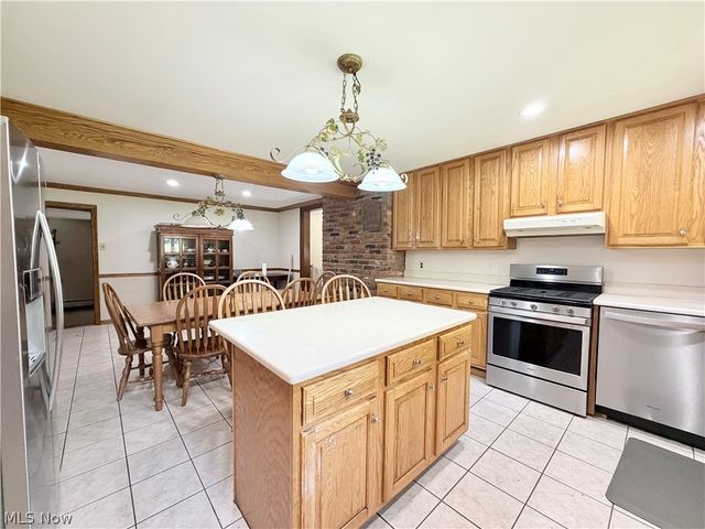 12590 Rockhaven Road, Chesterland, OH 44026