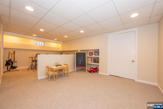 91 Ernst Avenue, Bloomfield, NJ 07003