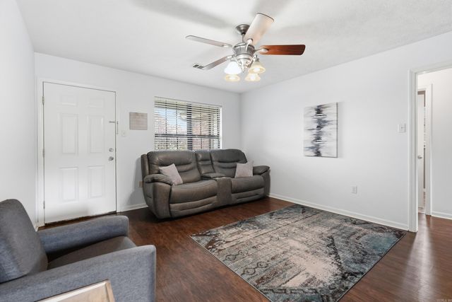 255 Grand Falls, Conway, AR 72032