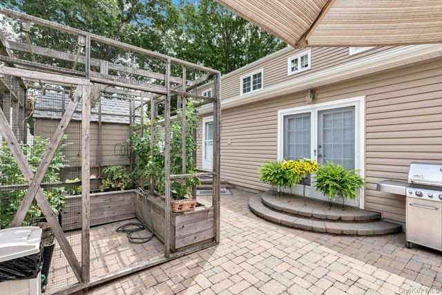 23 Gaynor Avenue, Nesconset, NY 11767