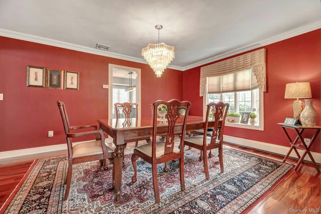 23 Gaynor Avenue, Nesconset, NY 11767