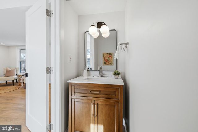 5717 SHAW DR, Frederick, MD 21704