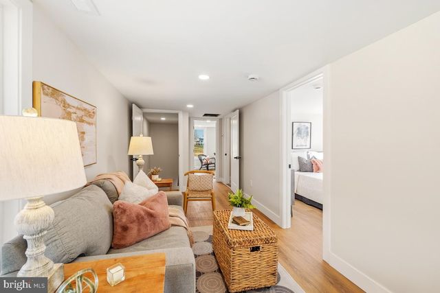 5717 SHAW DR, Frederick, MD 21704