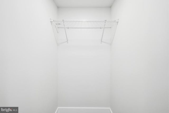 5717 SHAW DR, Frederick, MD 21704