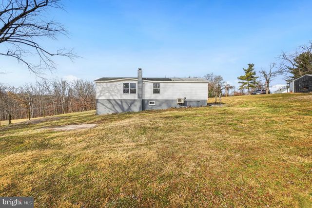 5717 SHAW DR, Frederick, MD 21704