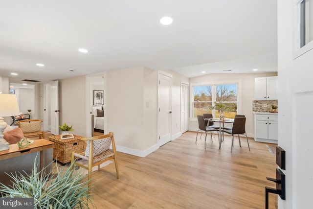 5717 SHAW DR, Frederick, MD 21704