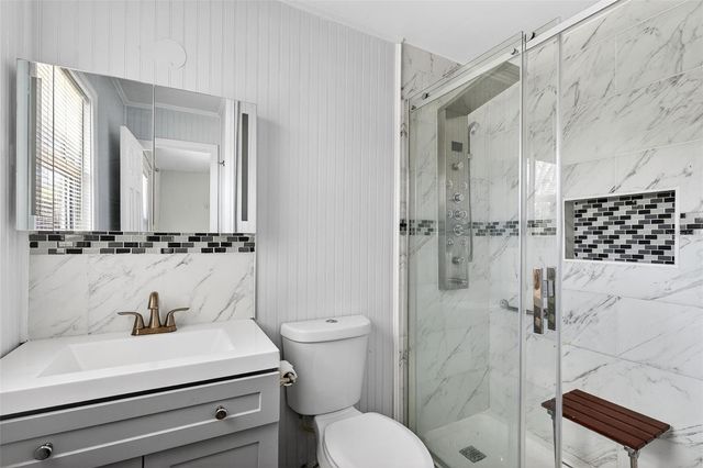 8018 GROVEMONT ESTATES ROAD, Groveland, FL 34736