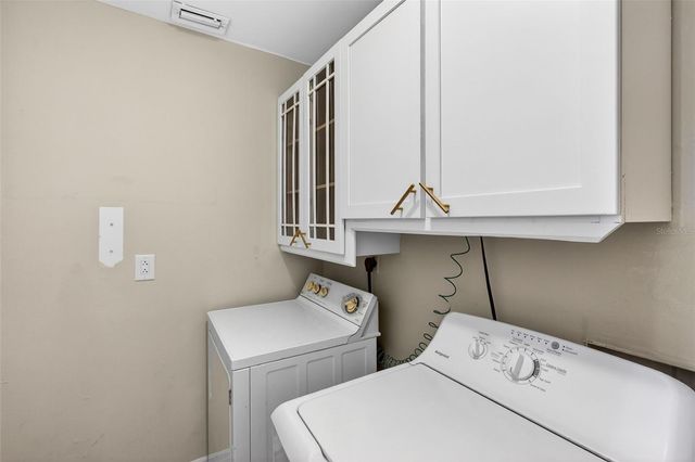 8018 GROVEMONT ESTATES ROAD, Groveland, FL 34736