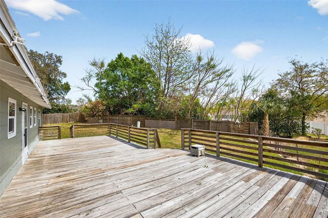 8018 GROVEMONT ESTATES ROAD, Groveland, FL 34736