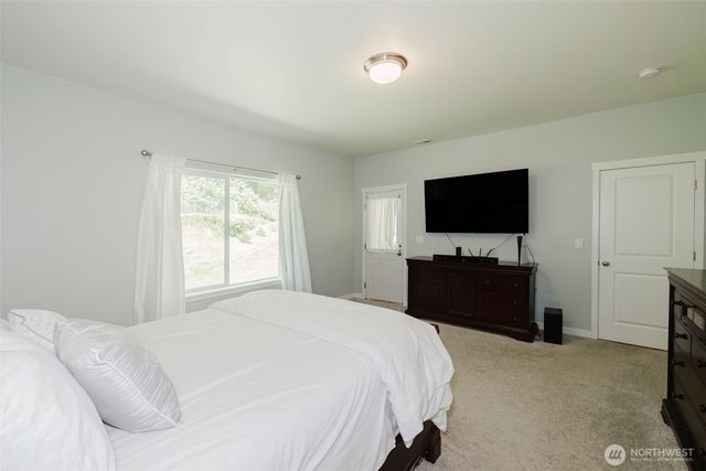 18713 NW Hintzville Road, Seabeck, WA 98380