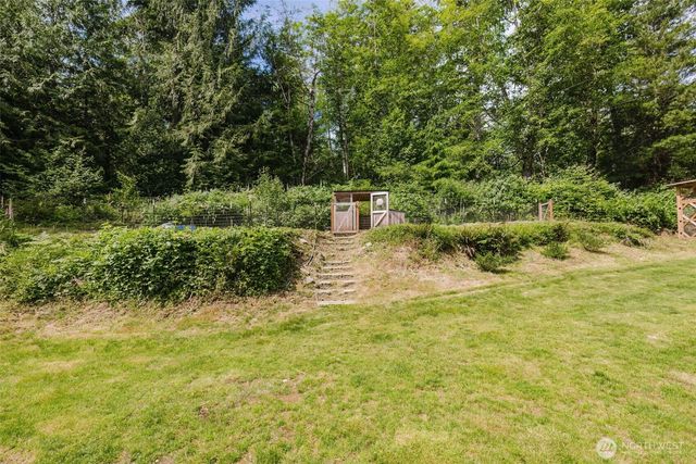 18713 NW Hintzville Road, Seabeck, WA 98380