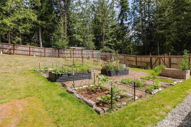18713 NW Hintzville Road, Seabeck, WA 98380