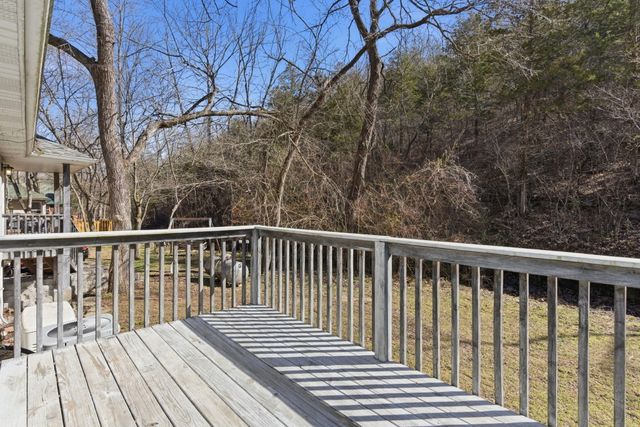 1290 Peace In Valley Road, Blue Eye, MO 65611