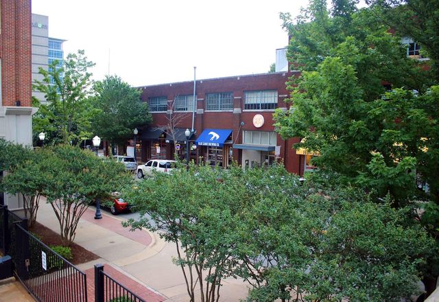 423 E 3Rd St Courtyard 5, Little Rock, AR 72201