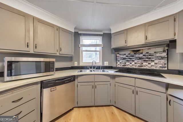 4368 Clark Circle SE, Acworth, GA 30102