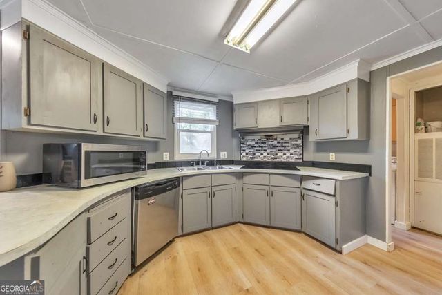 4368 Clark Circle SE, Acworth, GA 30102