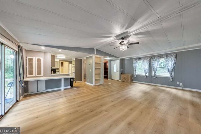 4368 Clark Circle SE, Acworth, GA 30102