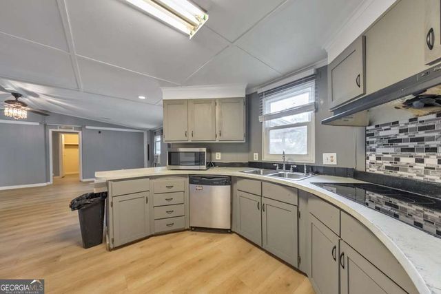 4368 Clark Circle SE, Acworth, GA 30102