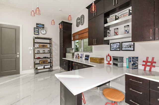 1050 SE Faulkner Terrace, Palm Beach Gardens, FL 33418