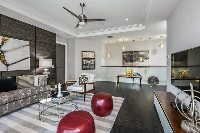 1050 SE Faulkner Terrace, Palm Beach Gardens, FL 33418