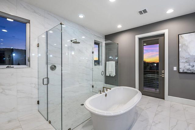 1050 SE Faulkner Terrace, Palm Beach Gardens, FL 33418