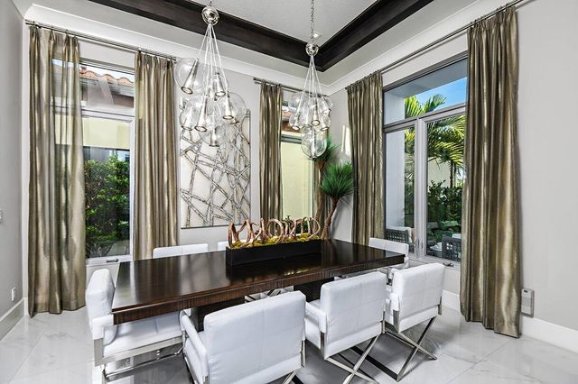 1050 SE Faulkner Terrace, Palm Beach Gardens, FL 33418