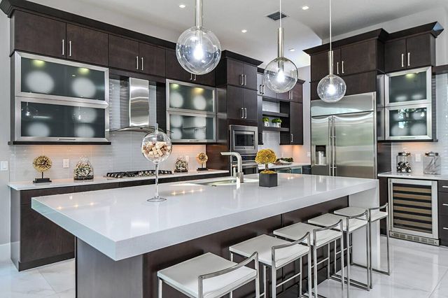 1050 SE Faulkner Terrace, Palm Beach Gardens, FL 33418